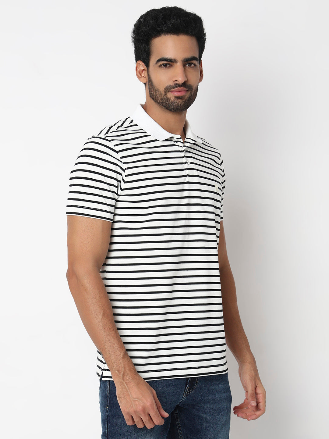 Spykar White Slim Fit Casual T-Shirts For Men
