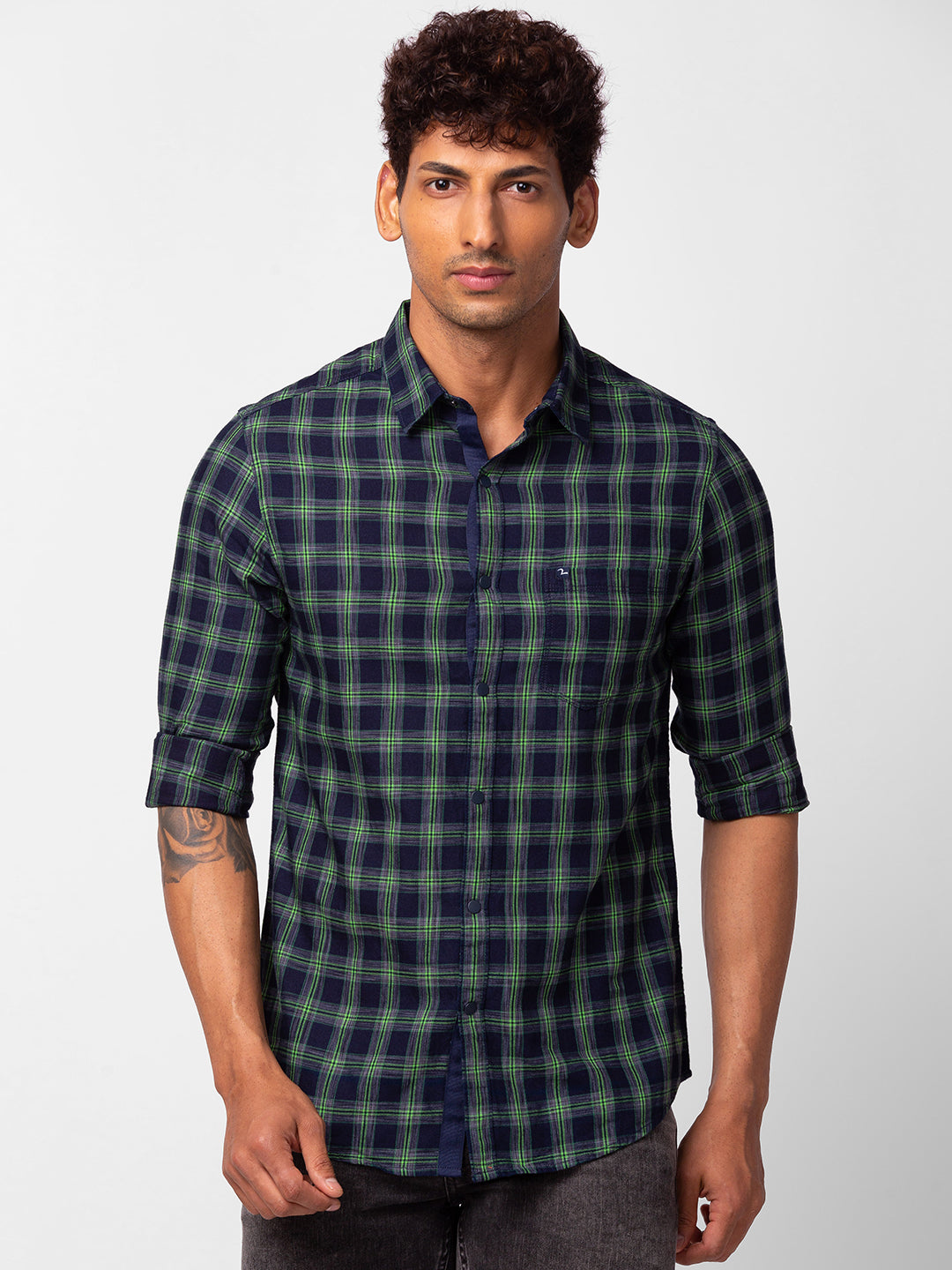 Spykar Men Navy Green Cotton Slim Fit Checkered Shirt