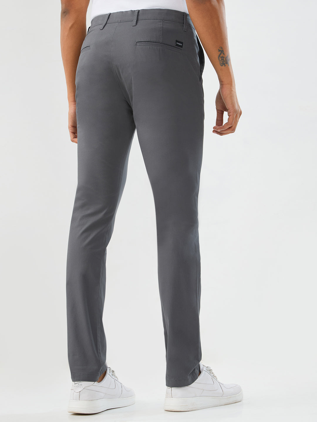 Spykar Dark Grey Slim Fit Mid Rise Trousers For Men