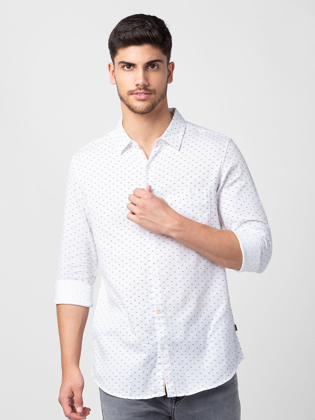 Spykar Men White Cotton Slim Fit Printed Shirt