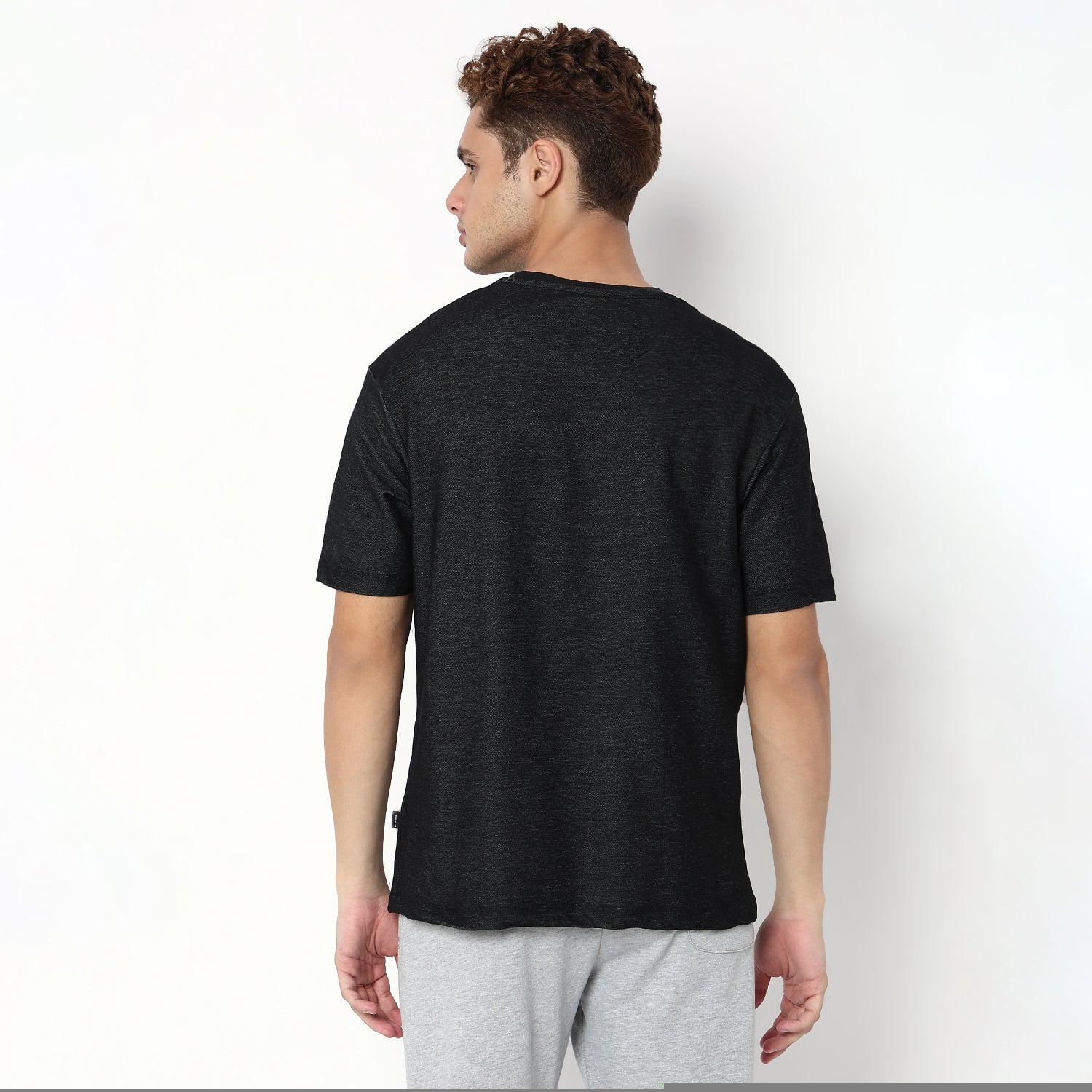 UnderJeans by Spykar Men Basic Dark Denim Black Oversized T-Shirts