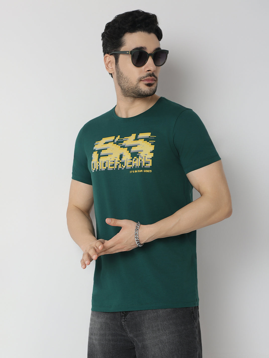 Underjeans by Spykar Men Premium Bottle Green T-Shirt