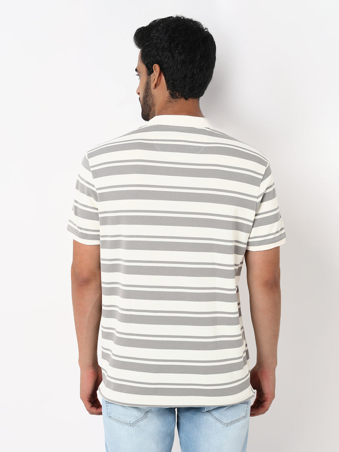 Spykar Grey Slim Fit Casual T-Shirts For Men