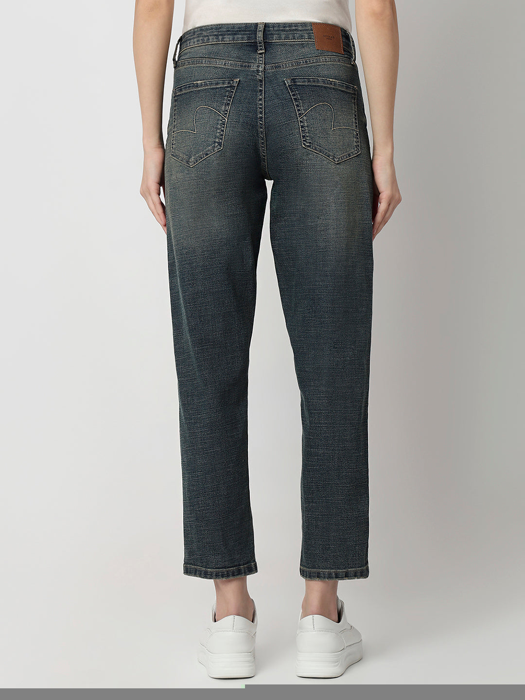 Spykar Tinted Blue Mid Rise Mom Fit Casual Jeans For Women