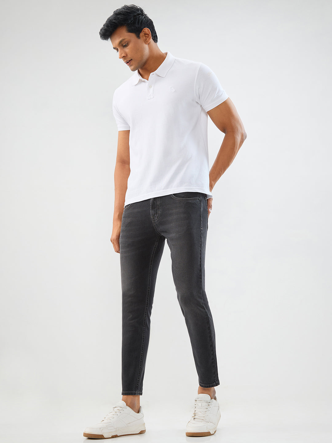Spykar Charcoal Black Slim Fit Mid Rise Jeans For Men