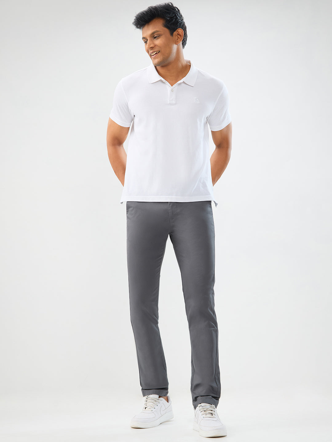 Spykar Dark Grey Slim Fit Mid Rise Trousers For Men