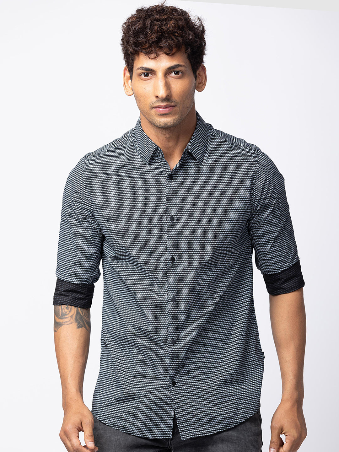 Spykar Men Black Cotton Slim Fit Printed Shirt