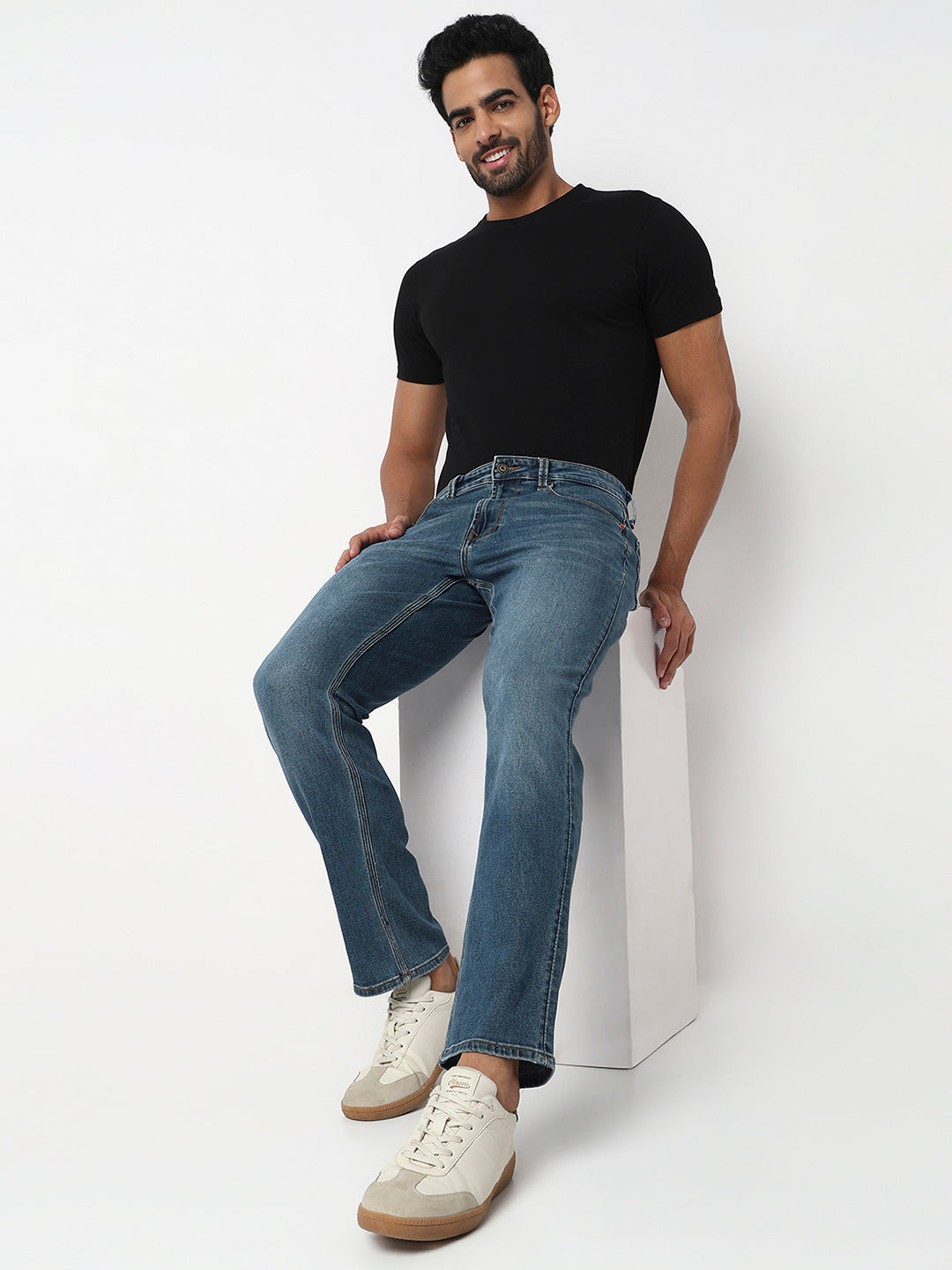 Spykar Mid Blue Mid Rise Comfort Fit Casual Jeans For Men