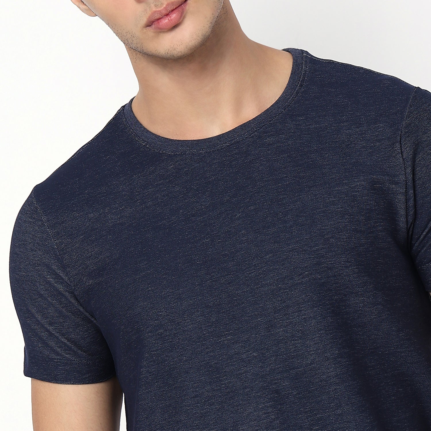 UnderJeans by Spykar Men Basic Dark Denim Blue Slim Fit T-Shirts