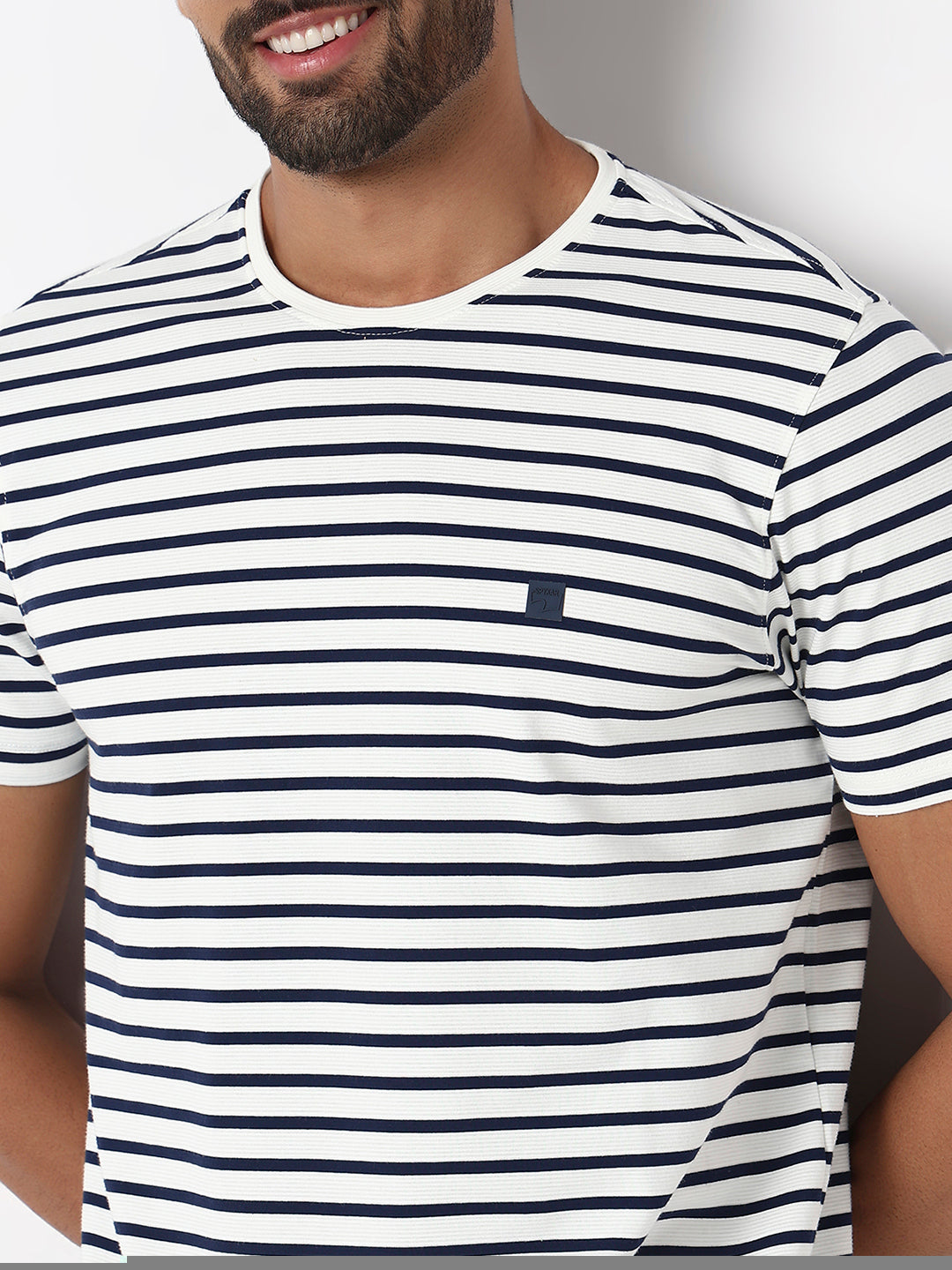 Spykar Navy Blue Slim Fit Casual T-Shirts For Men