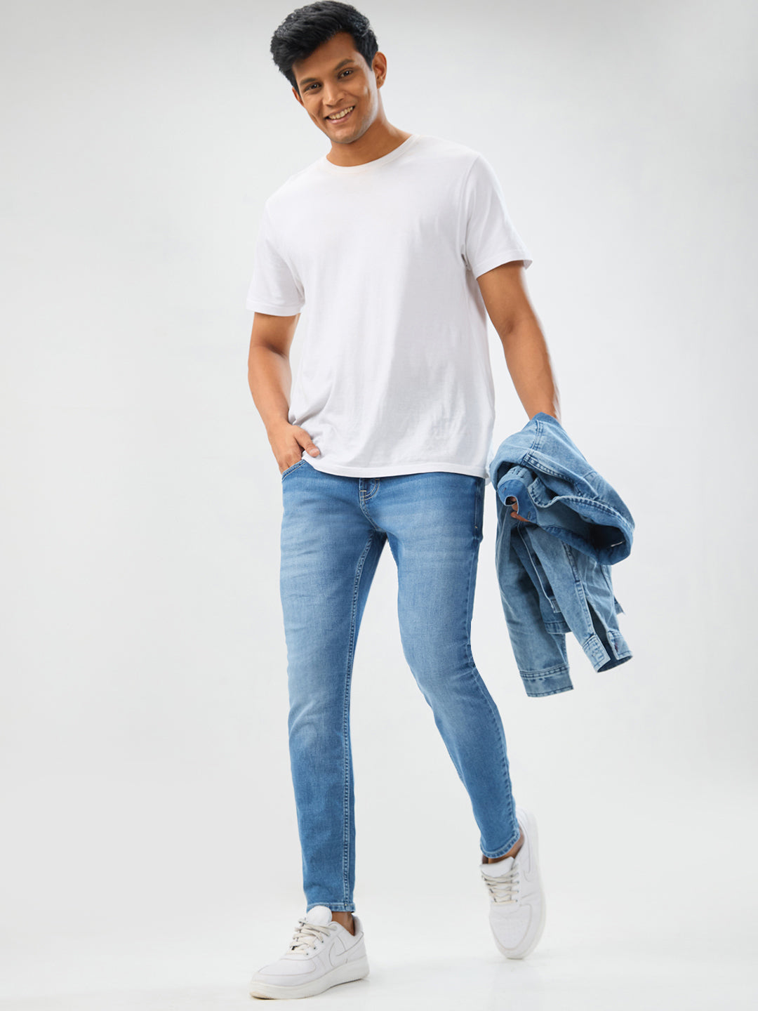 Spykar Mid Blue Slim Fit Mid Rise Jeans For Men