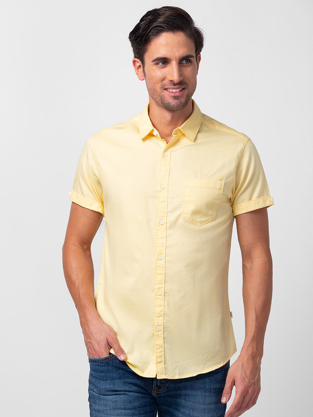 Spykar Men Powder Yellow Cotton Slim Fit Plain Shirt