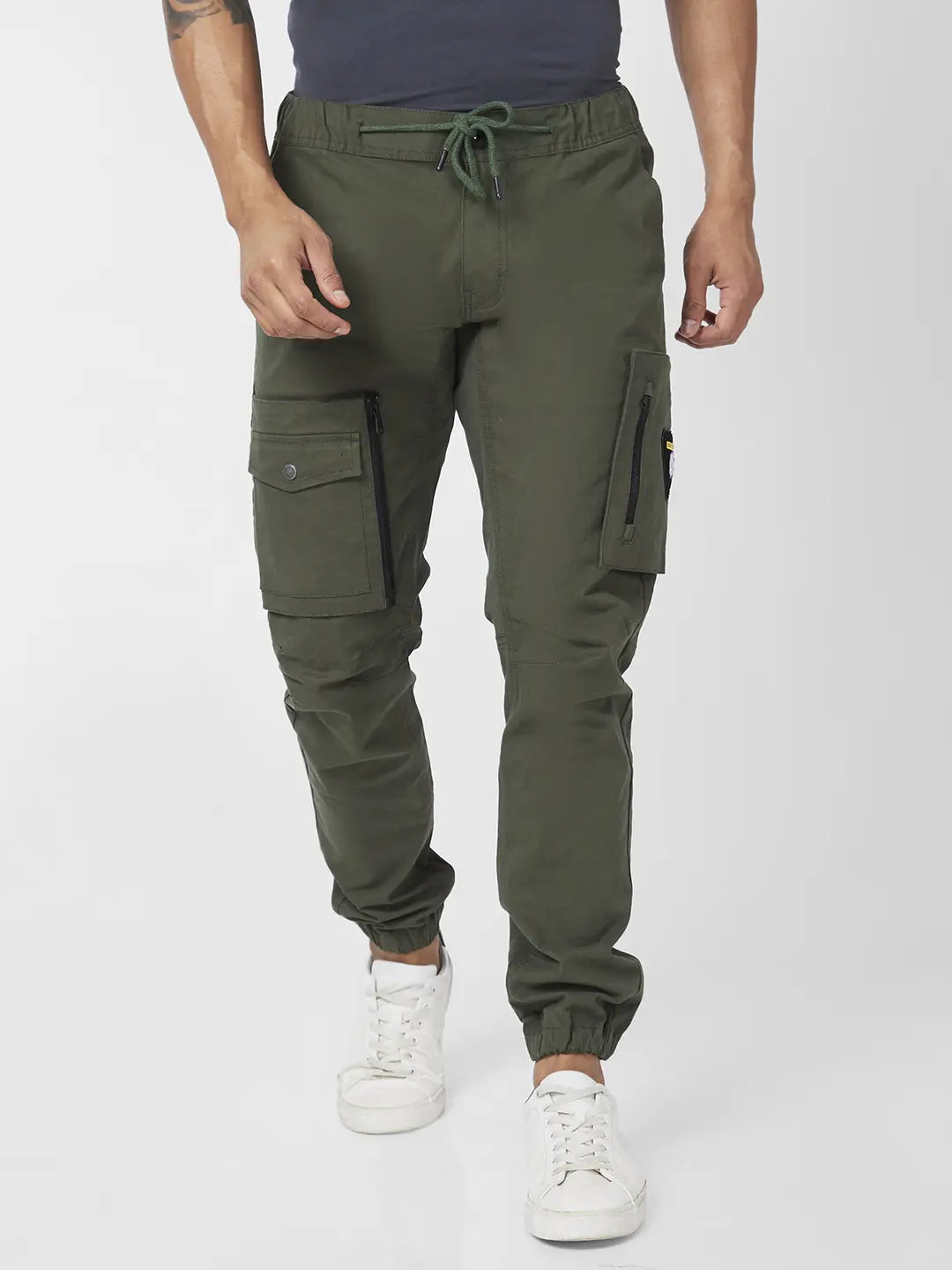 Spykar Men Rifle Green Cotton Joggers Fit Ankle Length Mid Rise Cargo Pant