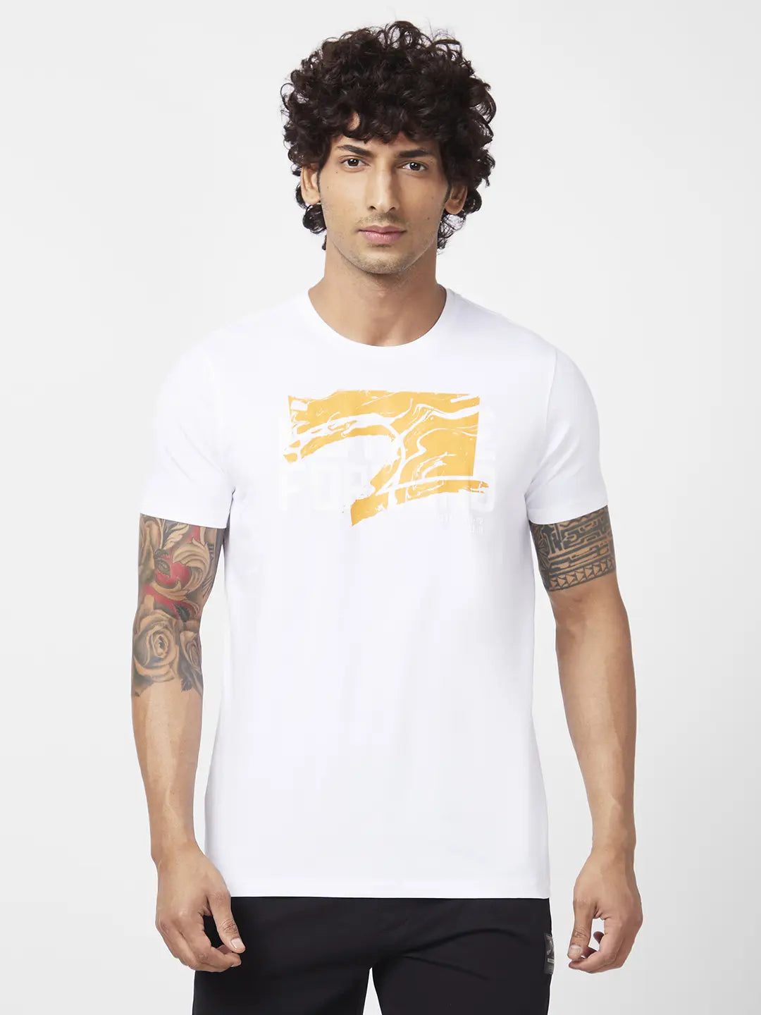 Spykar Men White Blended Slim Fit Half Sleeve Round Neck Printed Tshirt