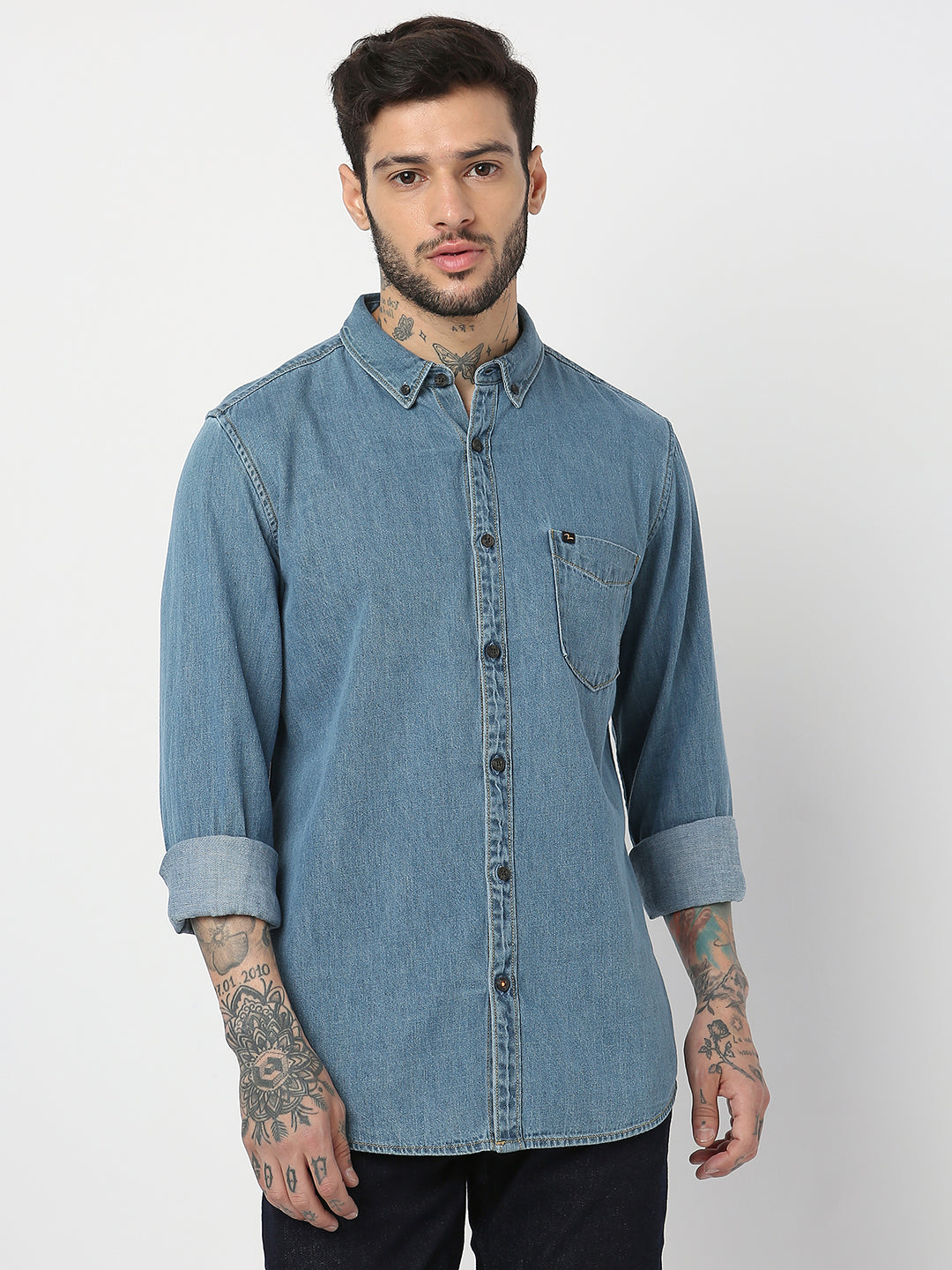 Spykar Men Mid Blue Cotton Slim Fit Denim Shirts