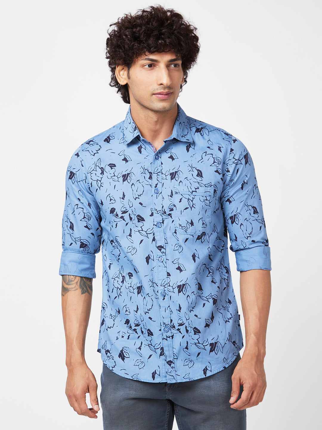 Spykar Men Sulphur Grey Cotton Slim Fit Floral Print Shirt