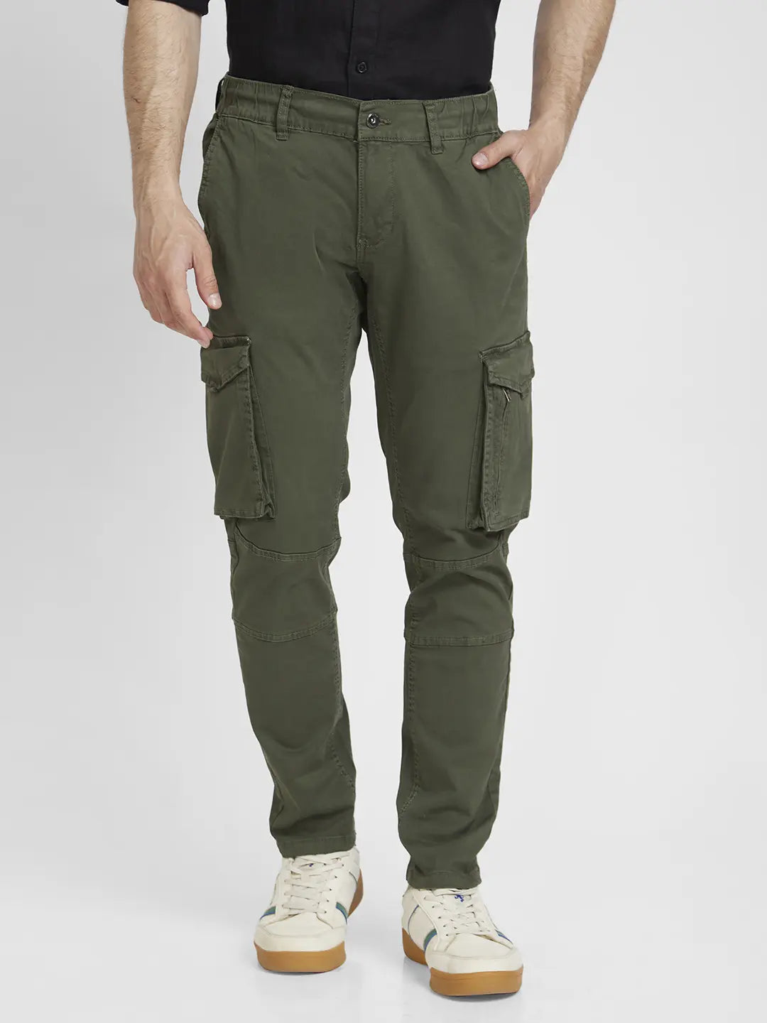 Spykar Men Rifle Green Lycra Slim Fit Mid Rise Cargo Pant