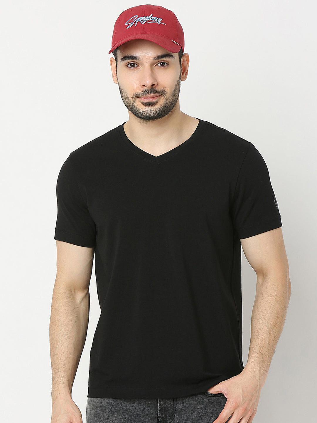 Men Maroon & Blue Solid Cap