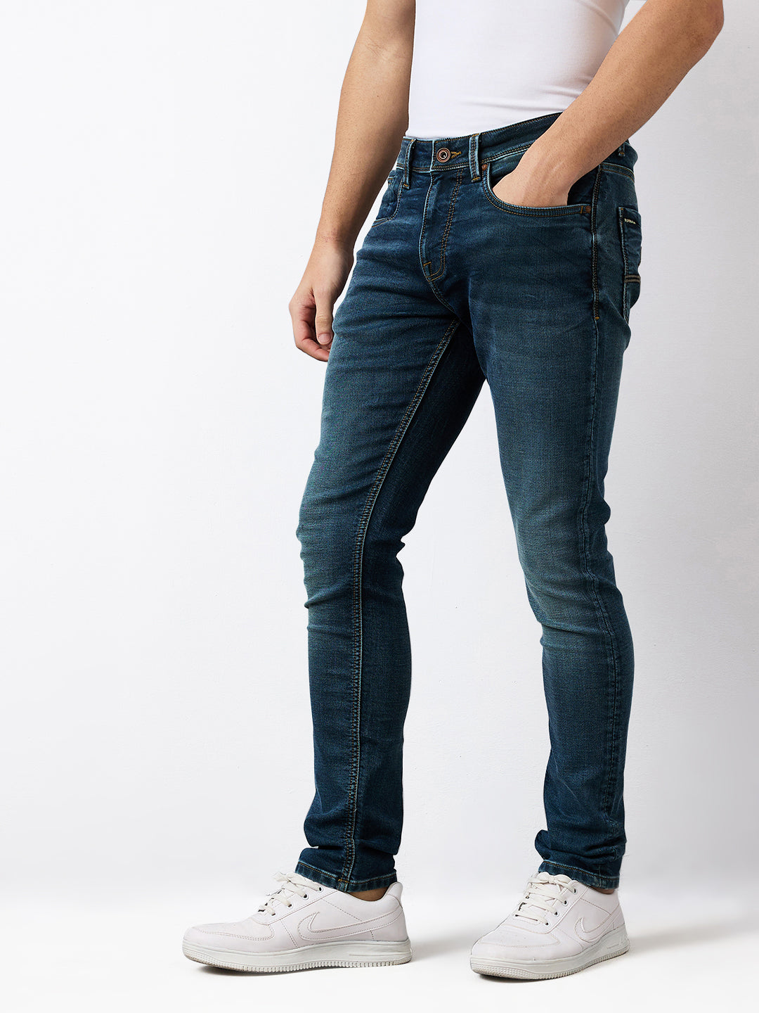 Spykar Slim Fit Low Rise Cotton Stretch Jeans For Men