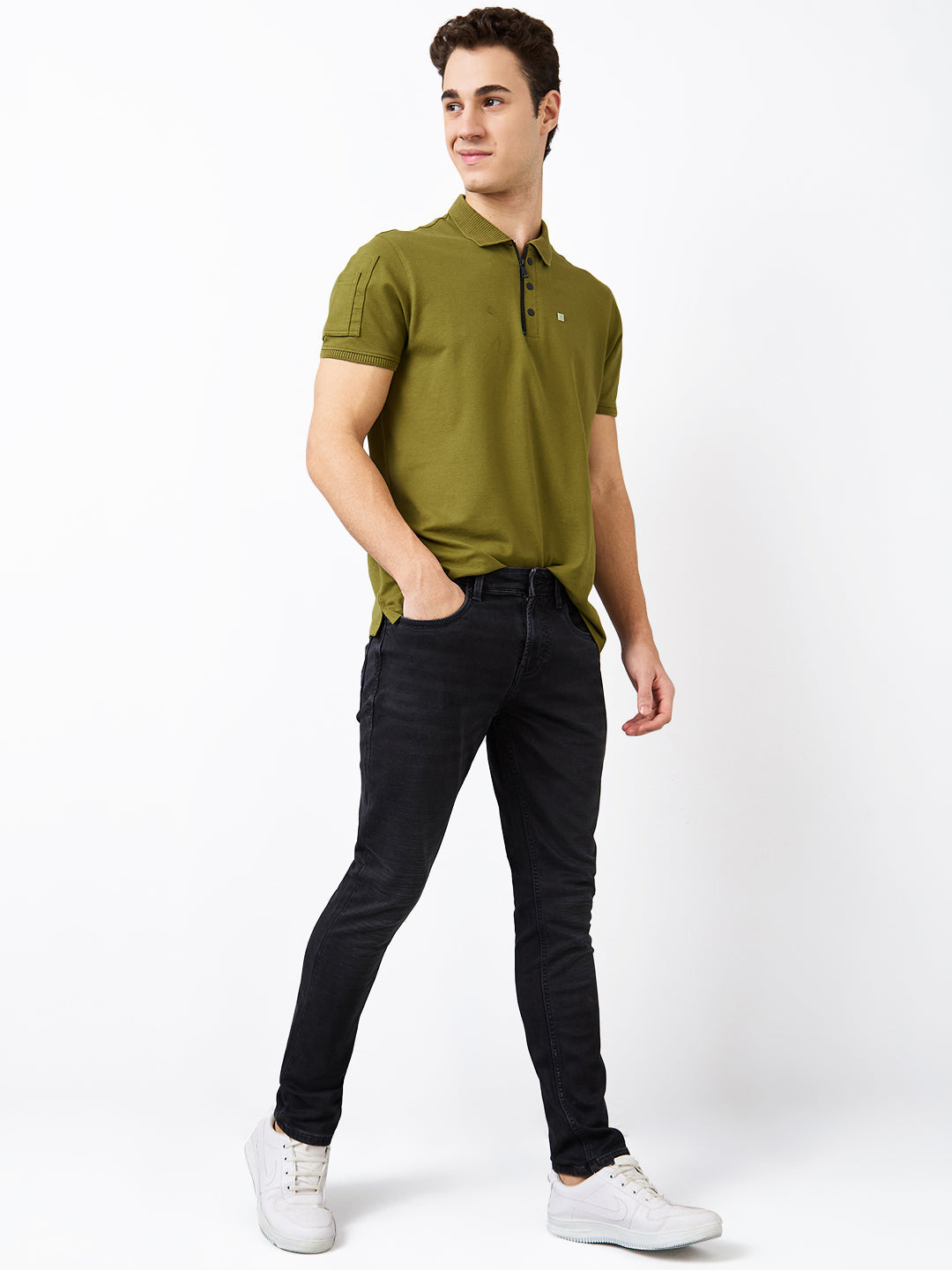 Spykar Slim Fit Low Rise Cotton Jeans For Men