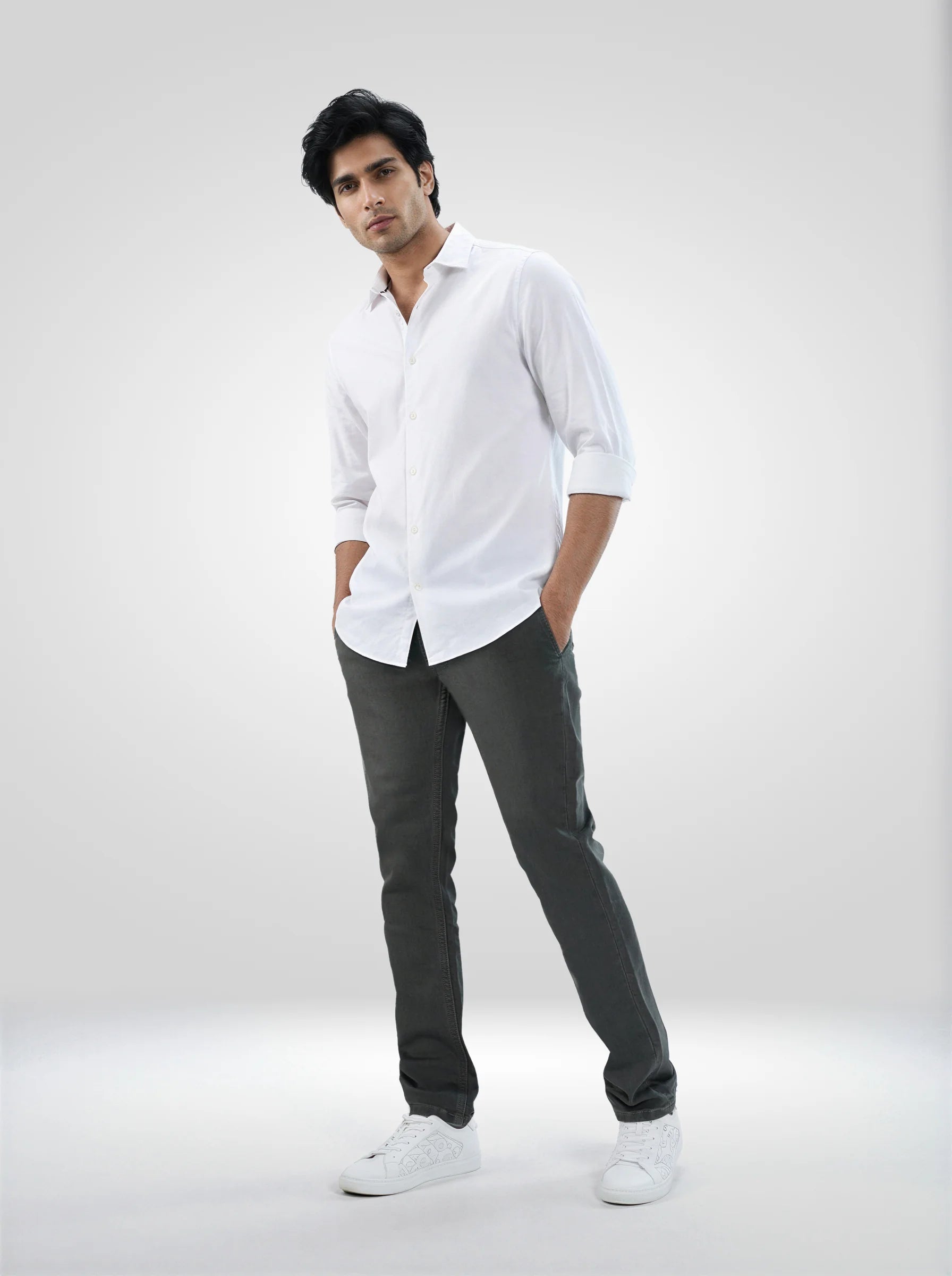 Men Dark Olive Solid Regular Fit Mid Rise Jeans