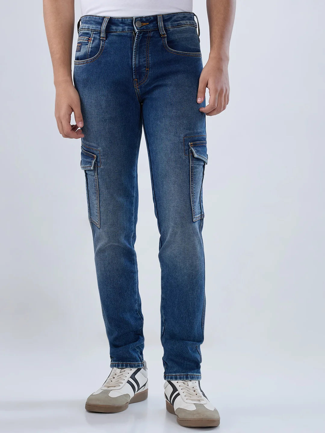 Men Vintage Blue Solid Regular Fit Mid Rise Jeans