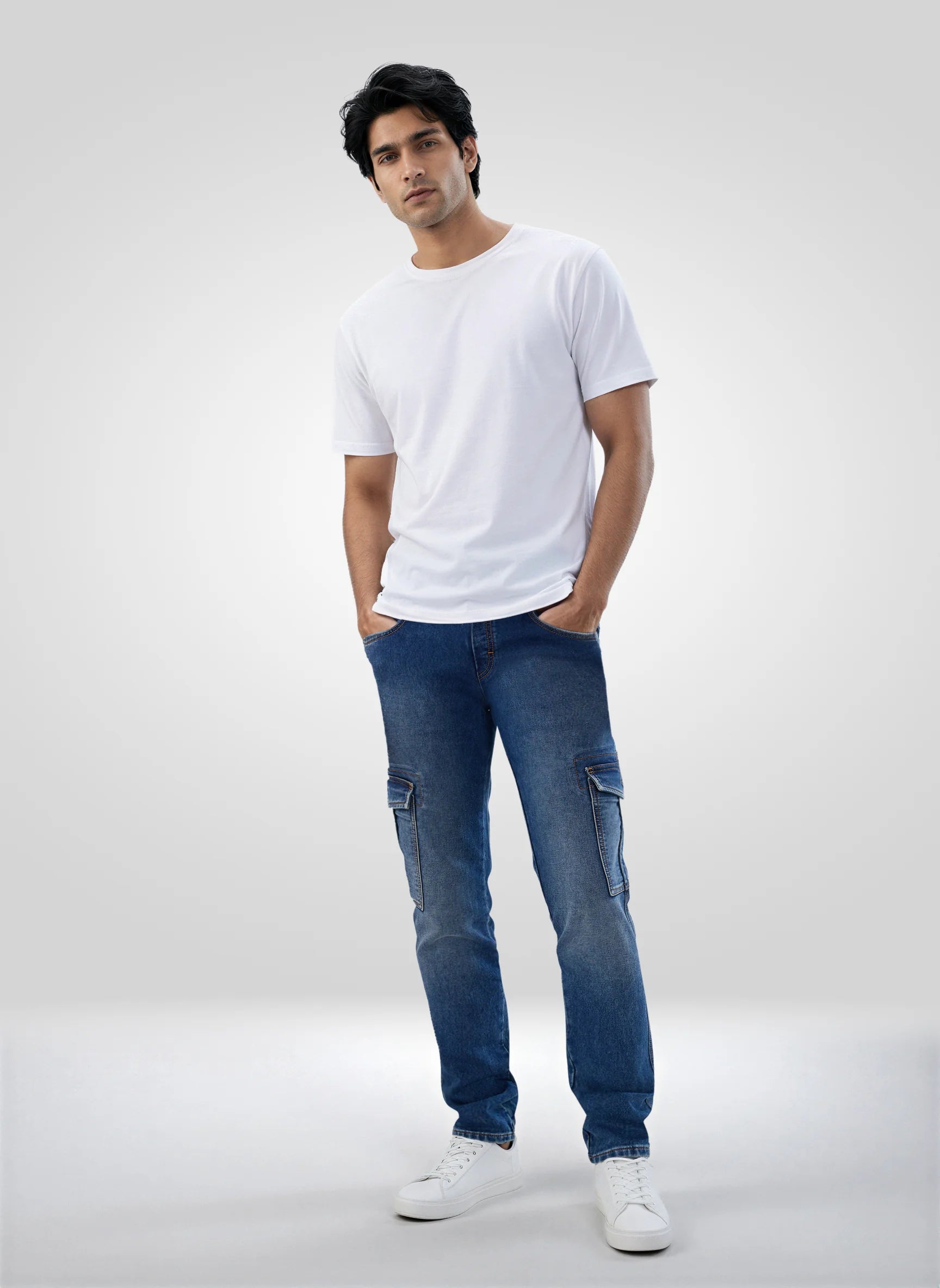 Men Vintage Blue Solid Regular Fit Mid Rise Jeans