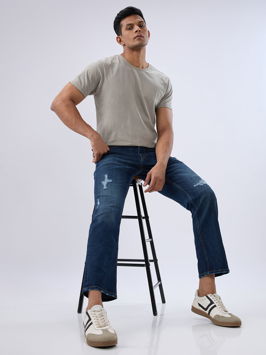 Spykar Dark Blue Comfort Fit Mid Rise Jeans For Men
