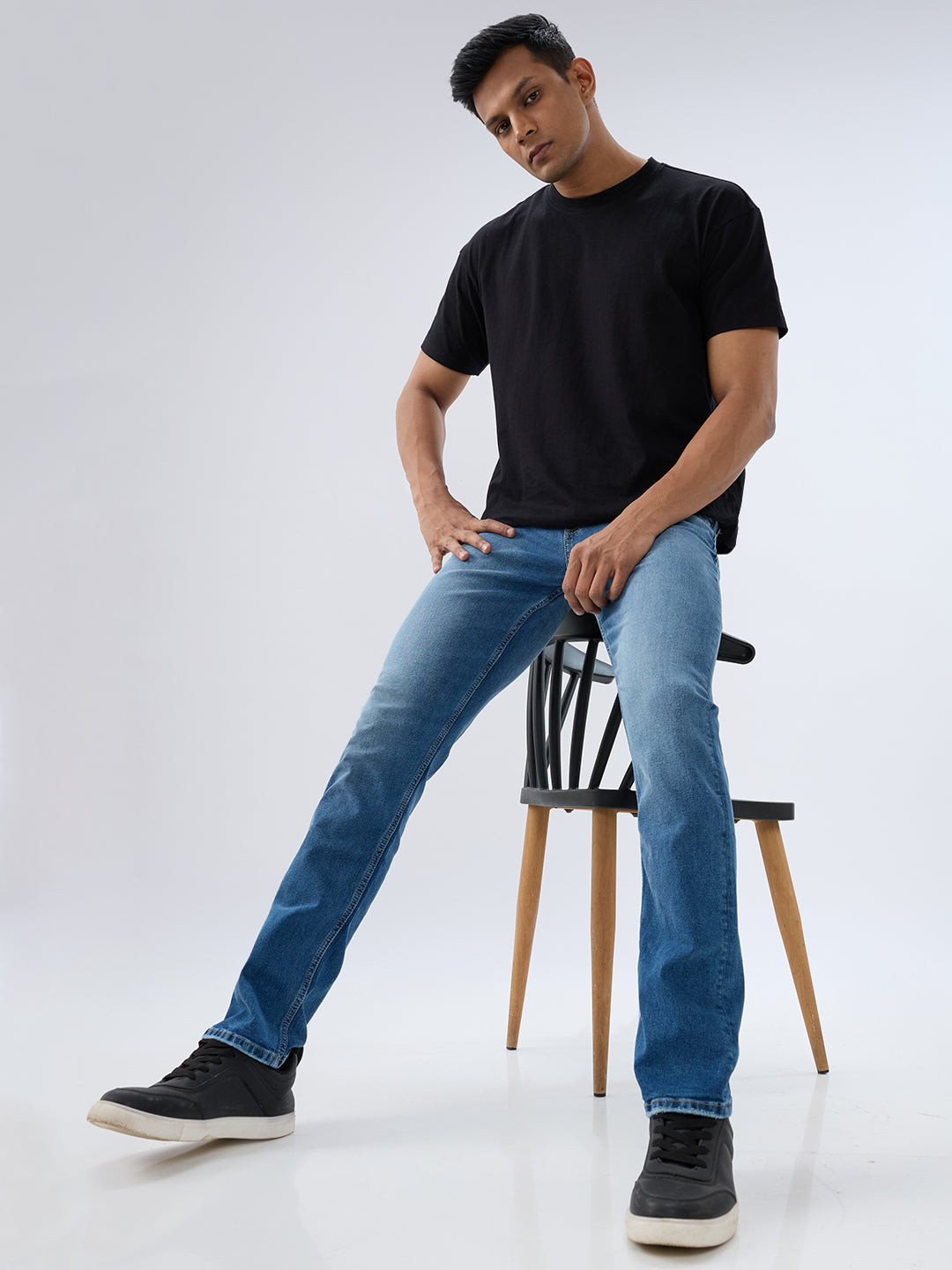 Spykar Mid Blue Comfort Fit Mid Rise Jeans For Men