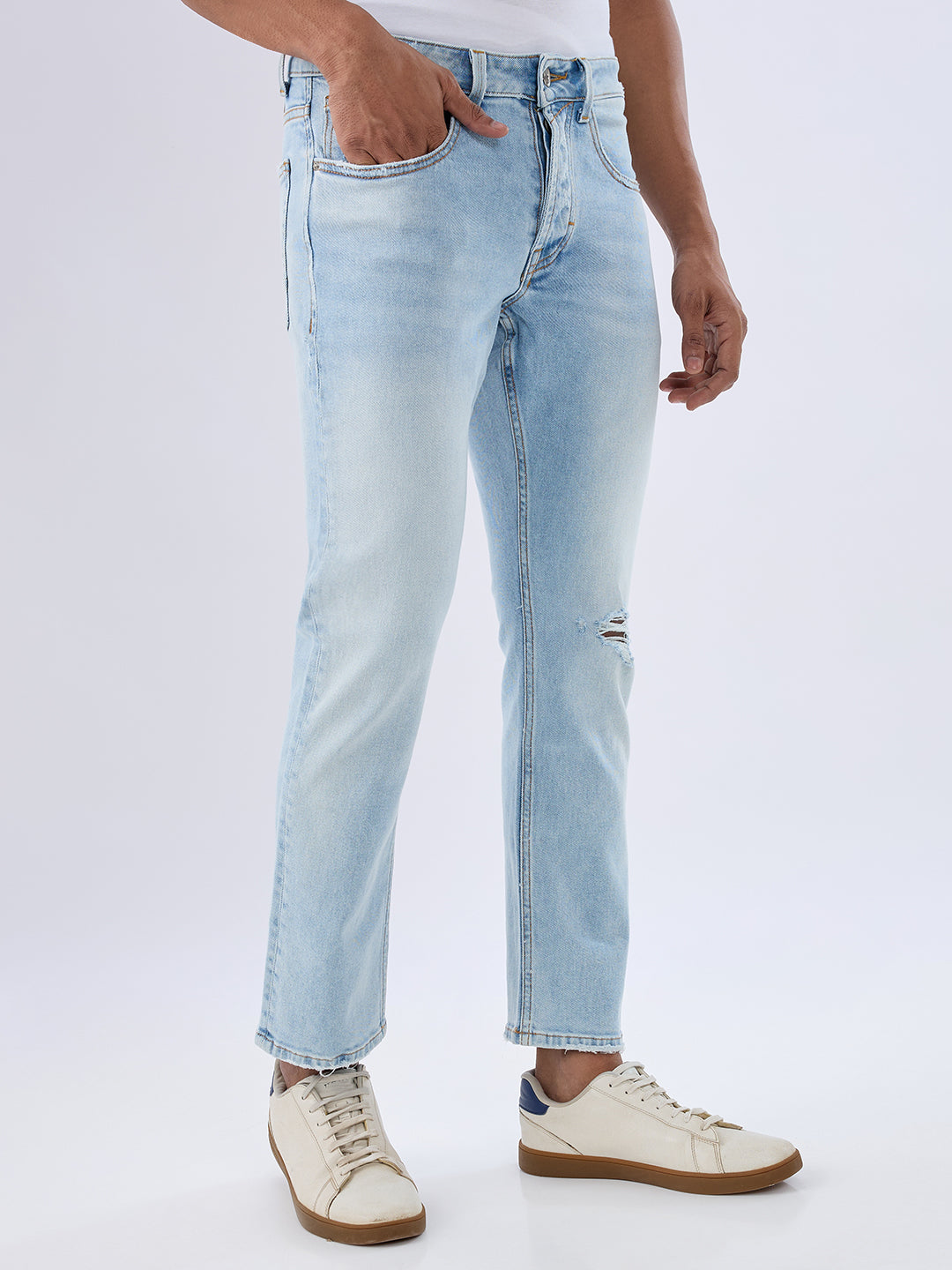 Spykar Light Blue Comfort Fit Mid Rise Jeans For Men