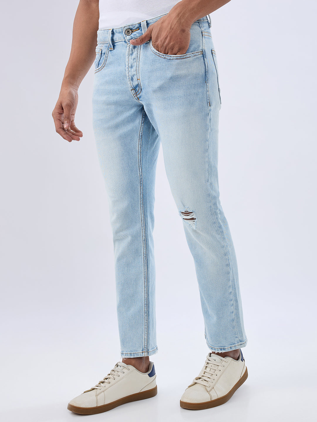 Spykar Light Blue Comfort Fit Mid Rise Jeans For Men