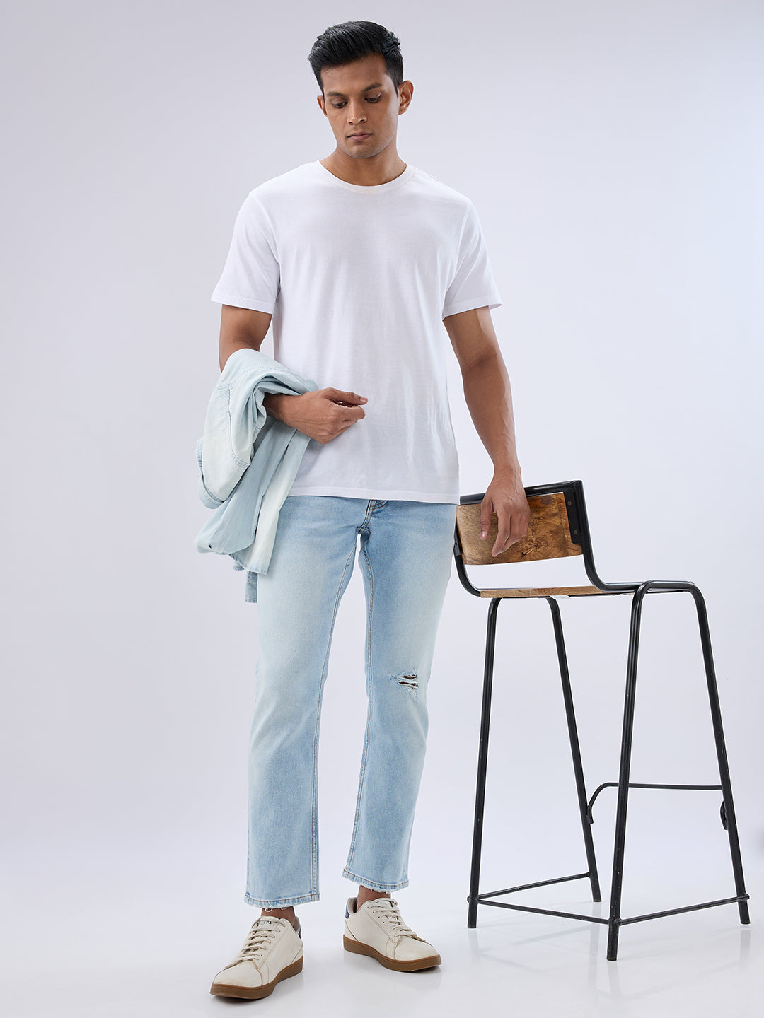 Spykar Light Blue Comfort Fit Mid Rise Jeans For Men