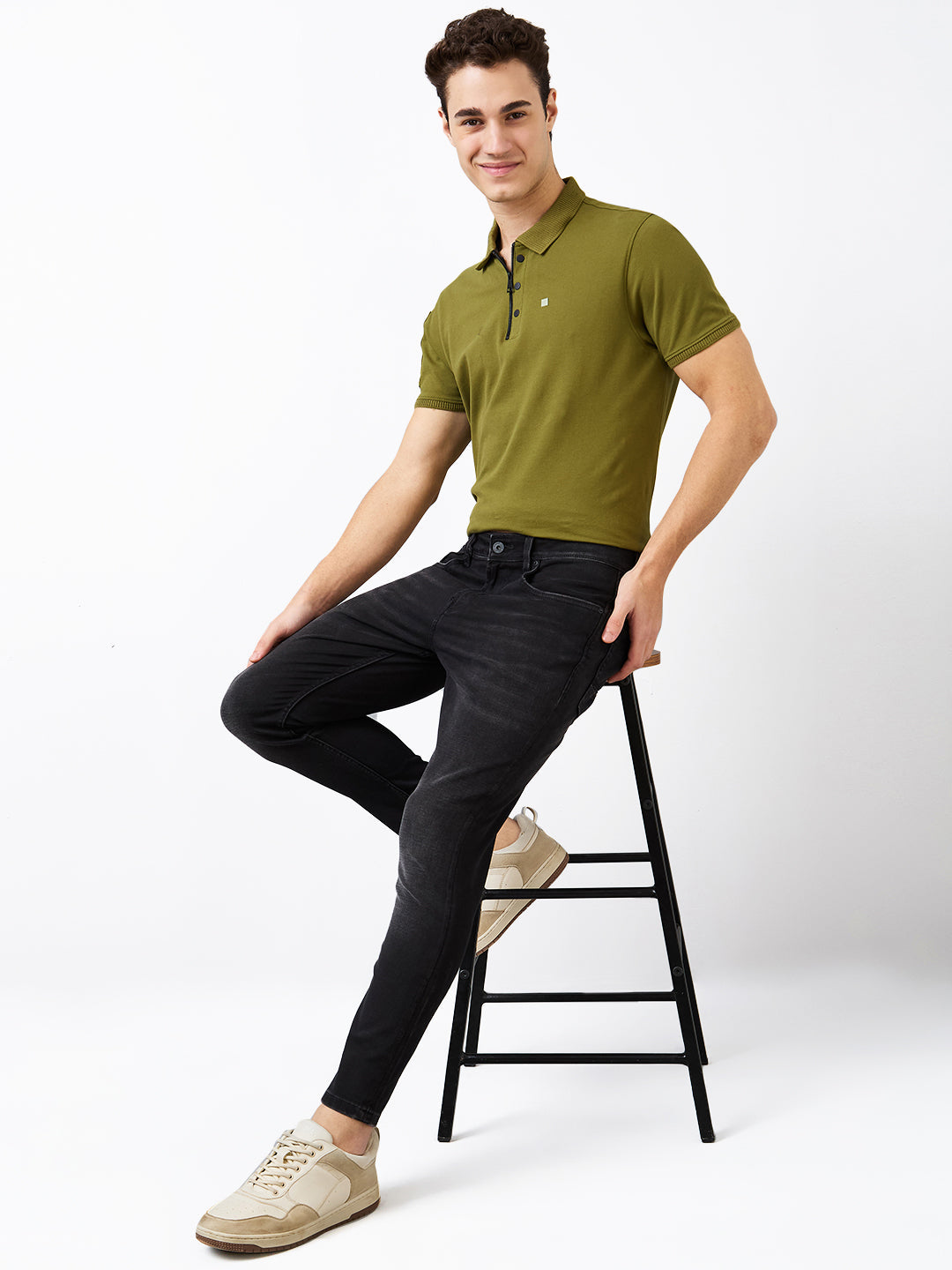 Spykar Slim Fit Mid Rise Cotton Jeans For Men