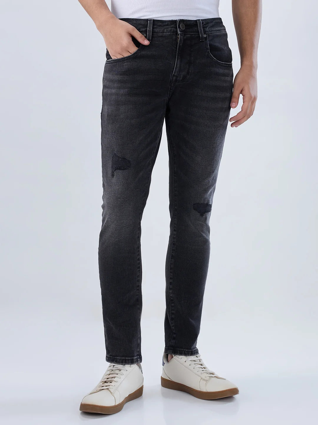 Men Black Solid Slim Fit Mid Rise Jeans