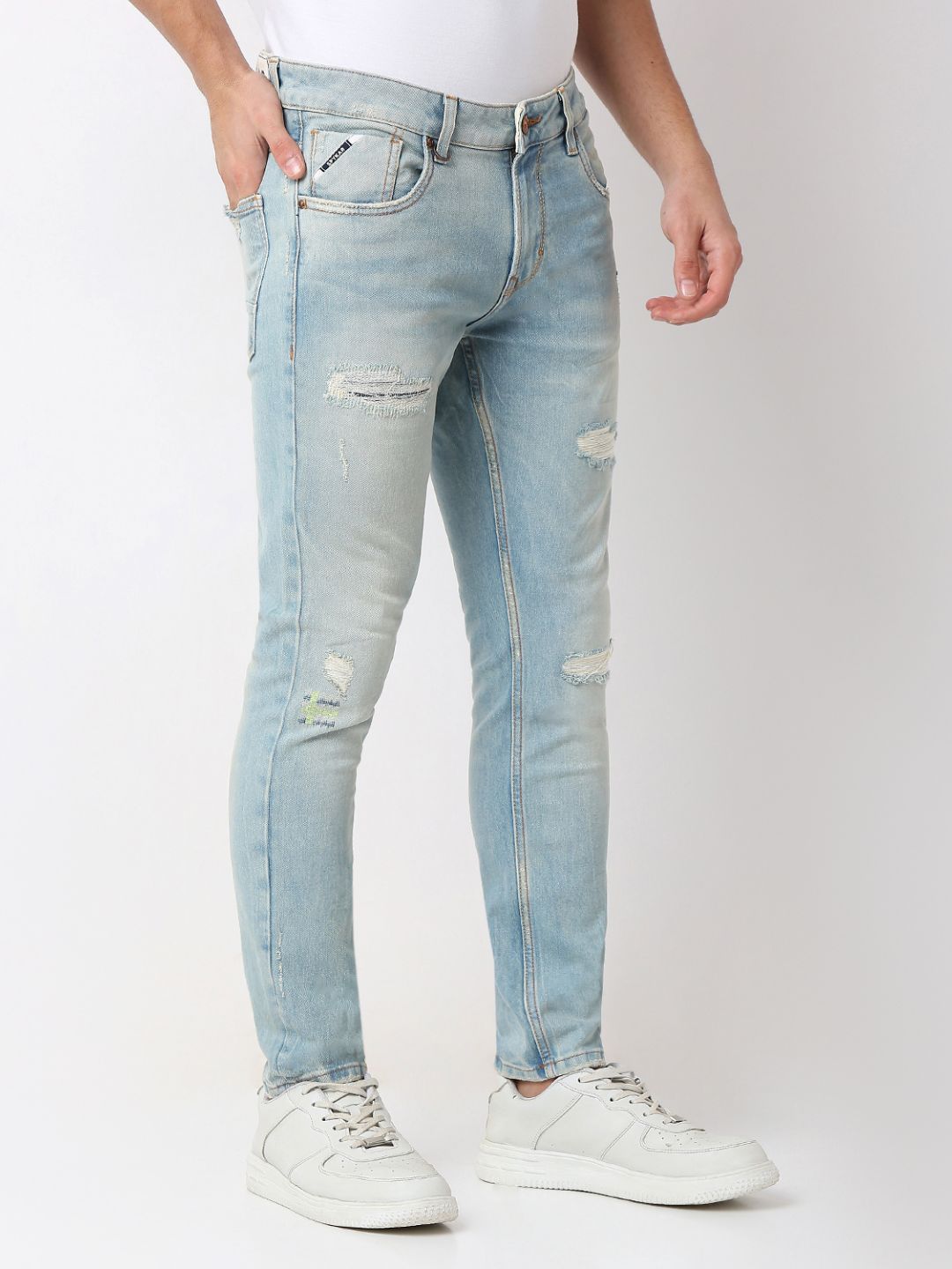 Spykar Light Blue Slim Fit Mid Rise Jeans For Men