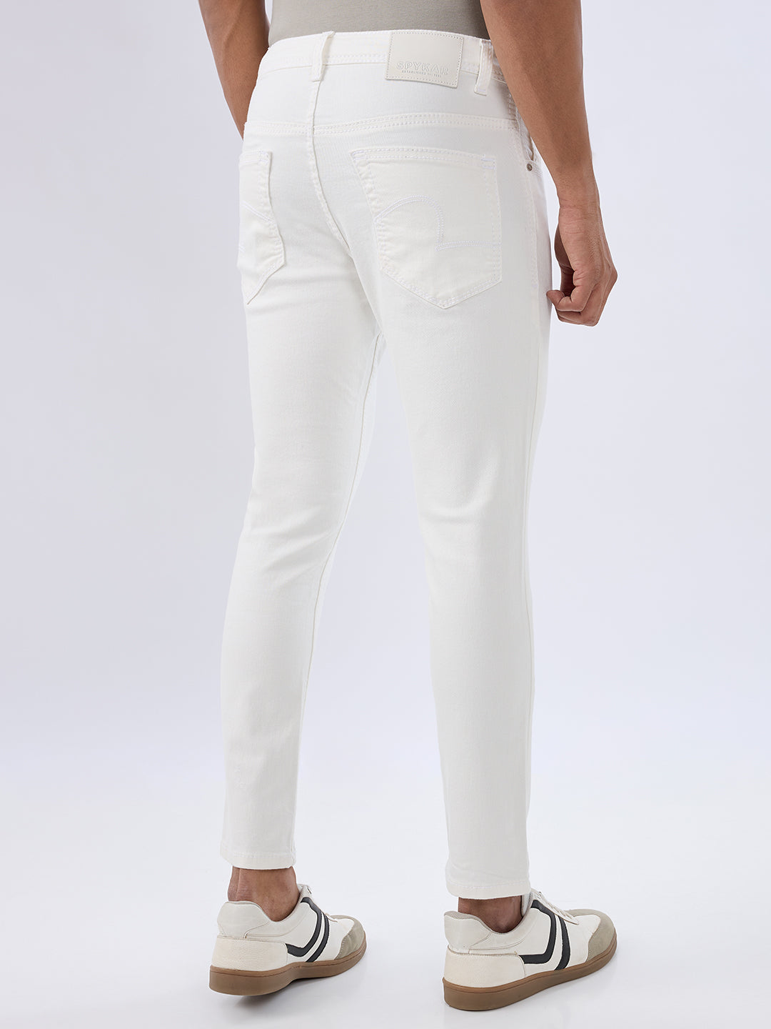 Spykar White Slim Fit Mid Rise Jeans For Men