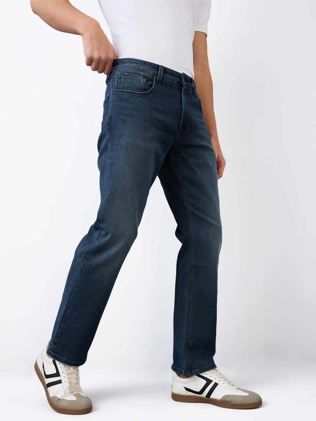 Spykar Comfort Fit Mid Rise Cotton Jeans For Men