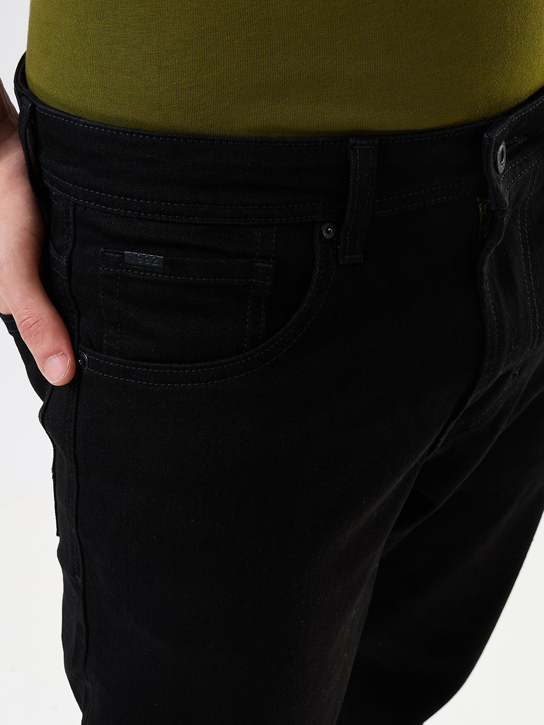 Men Jeans Relaxed Fit Black Mid Rise