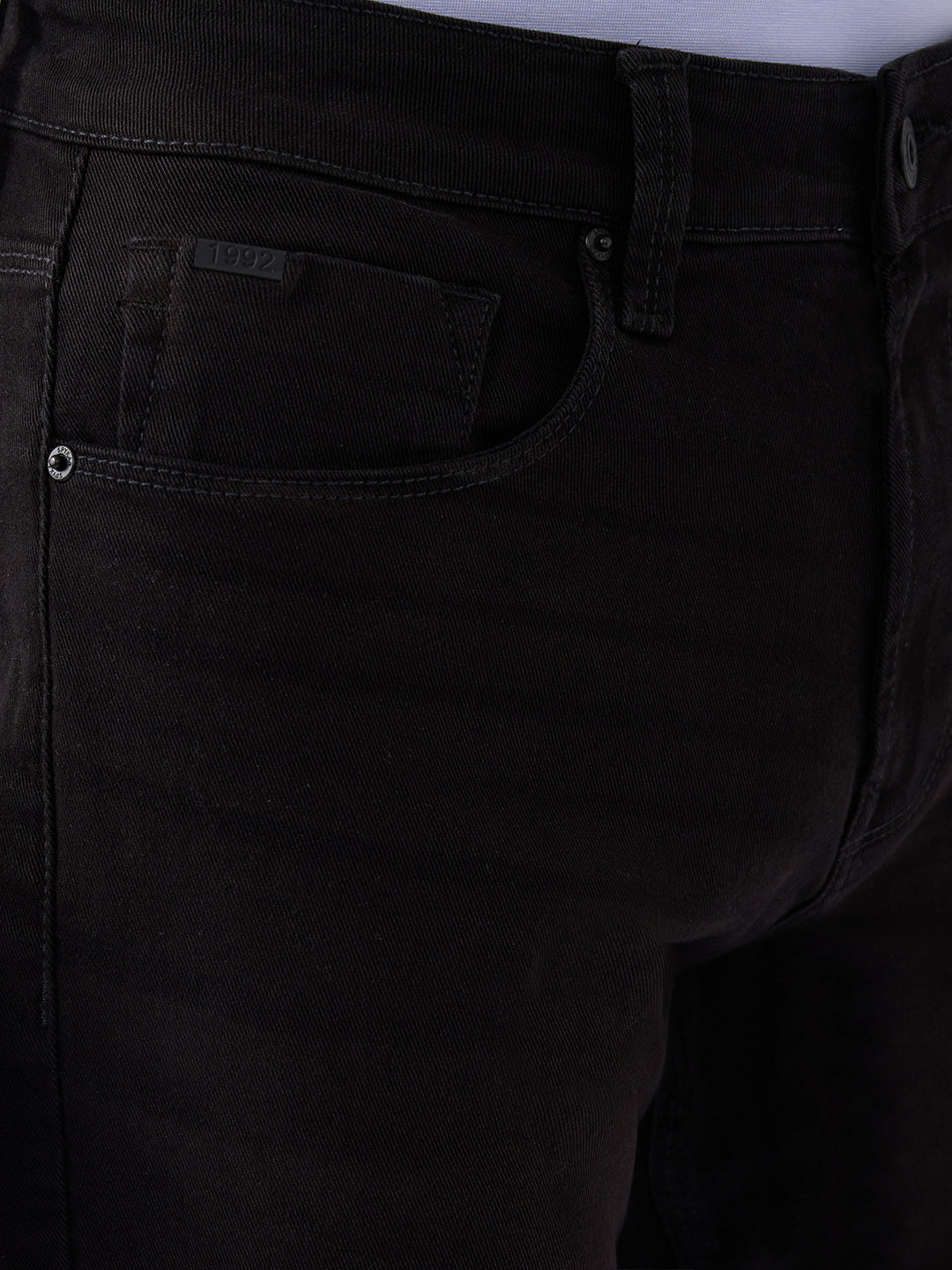 Spykar Carbon Black Mid Rise Comfort Fit Casual Jeans For Men