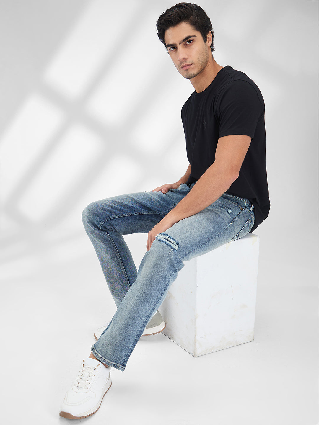 Spykar Blue Comfort Fit Mid Rise Jeans For Men