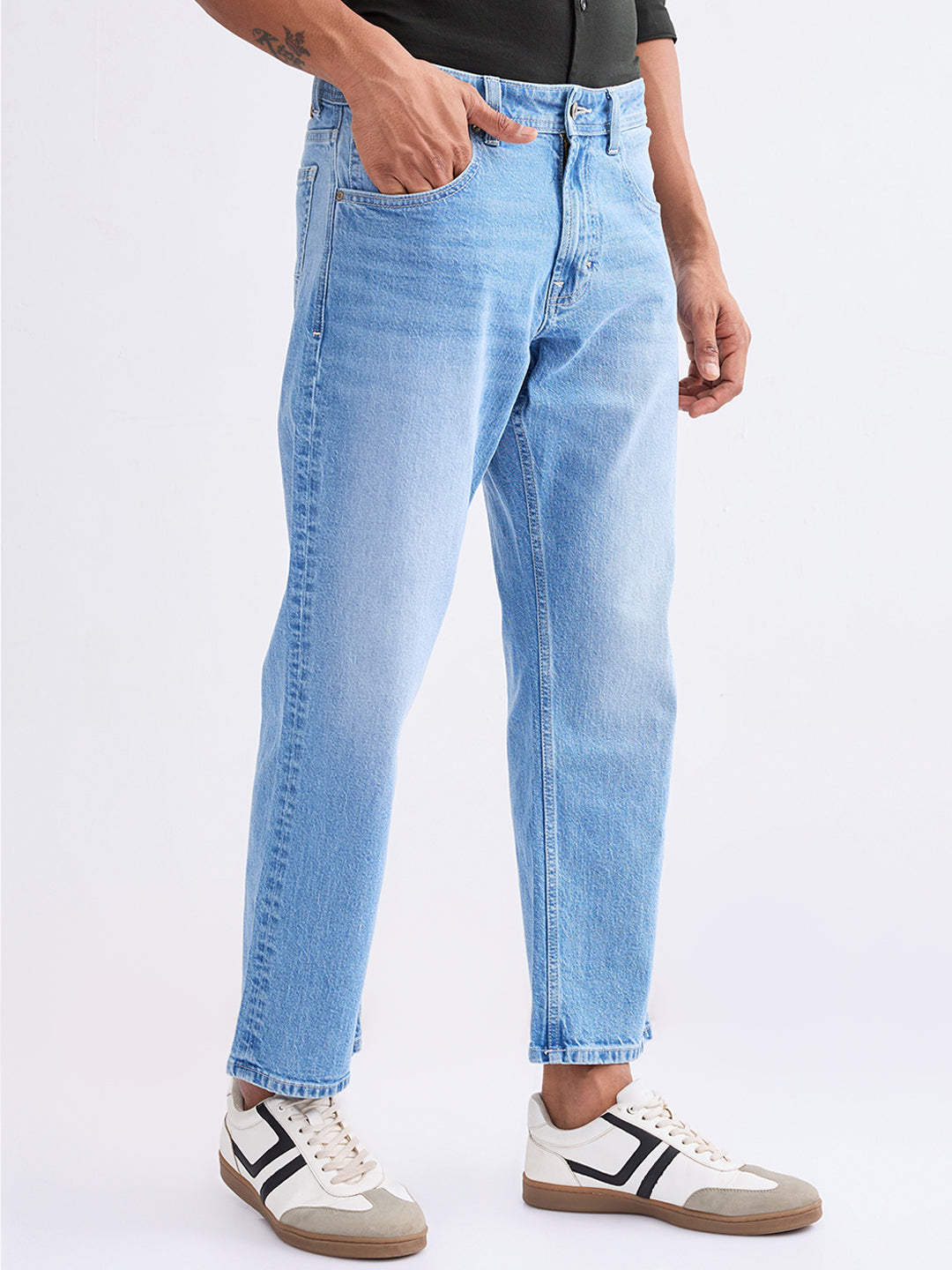 Men Jeans Relaxed Fit Light Blue Mid Rise