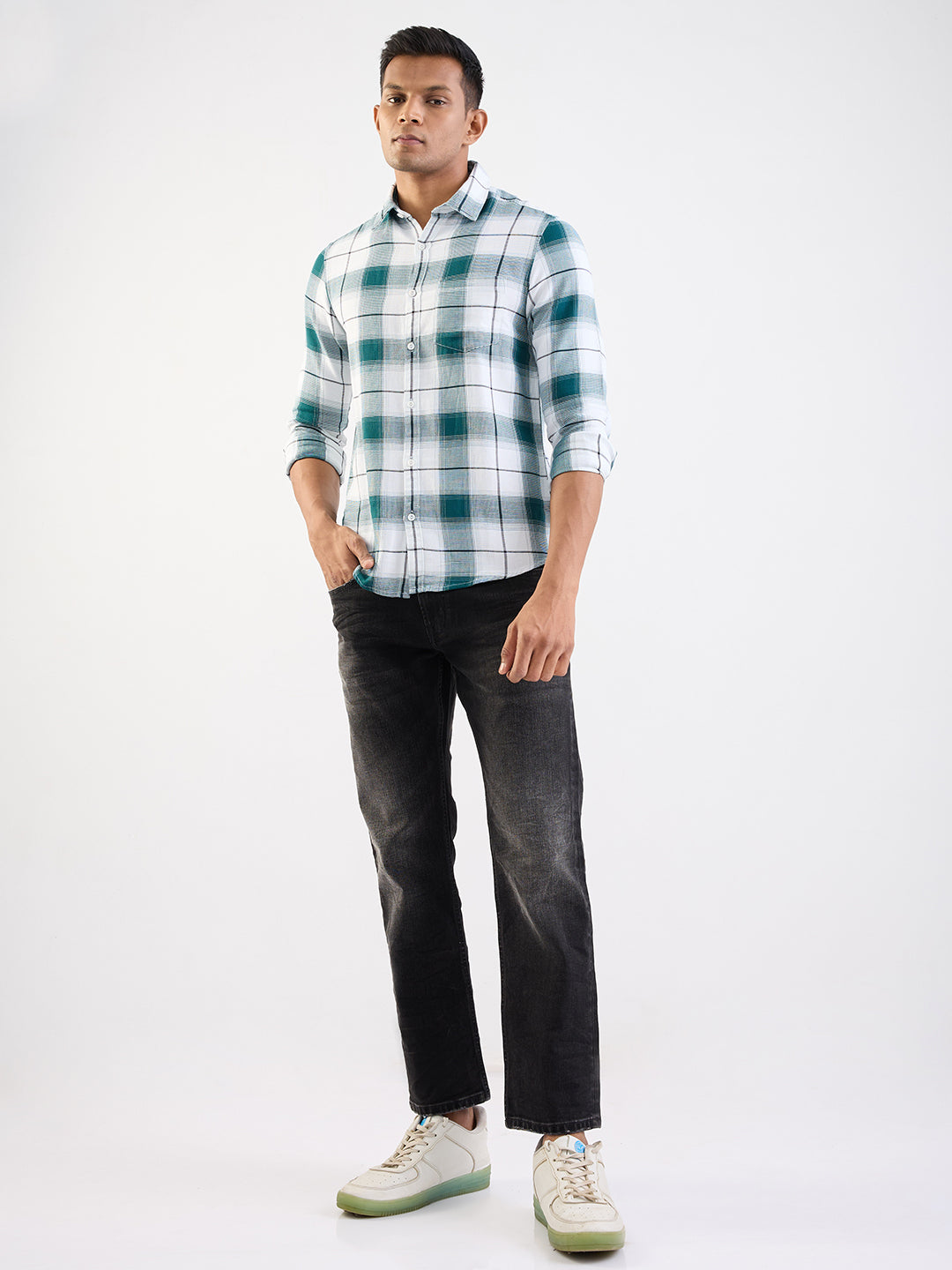 Men Jeans Relaxed Fit Black Mid Rise