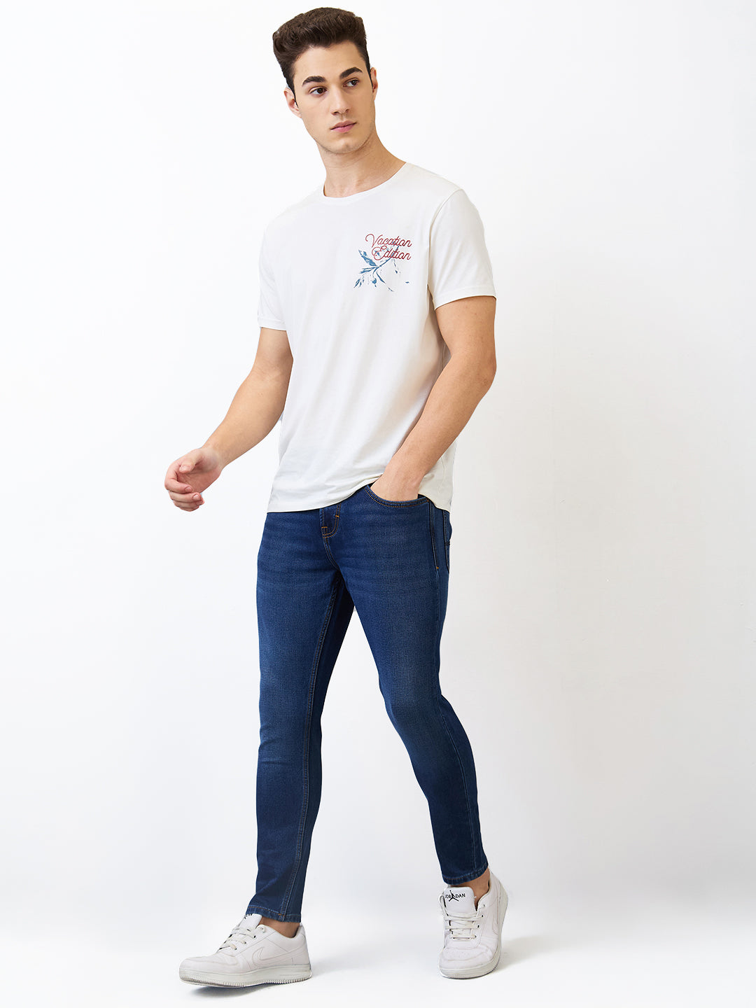 Spykar Slim Fit Mid Rise Cotton Jeans For Men