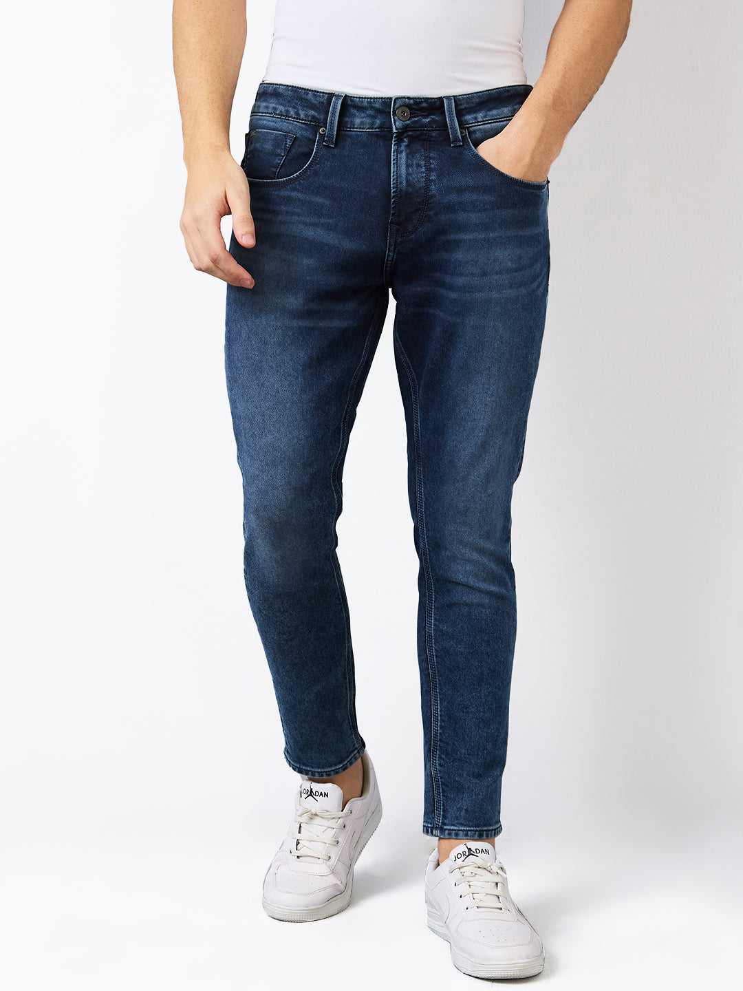 Spykar Slim Fit Mid Rise Cotton Jeans For Men