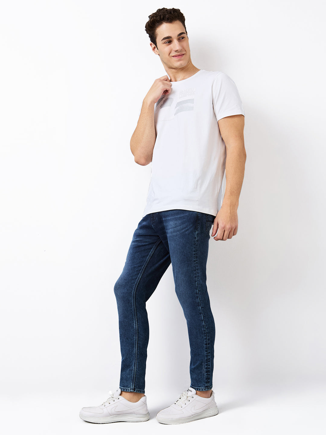 Spykar Slim Fit Mid Rise Cotton Jeans For Men