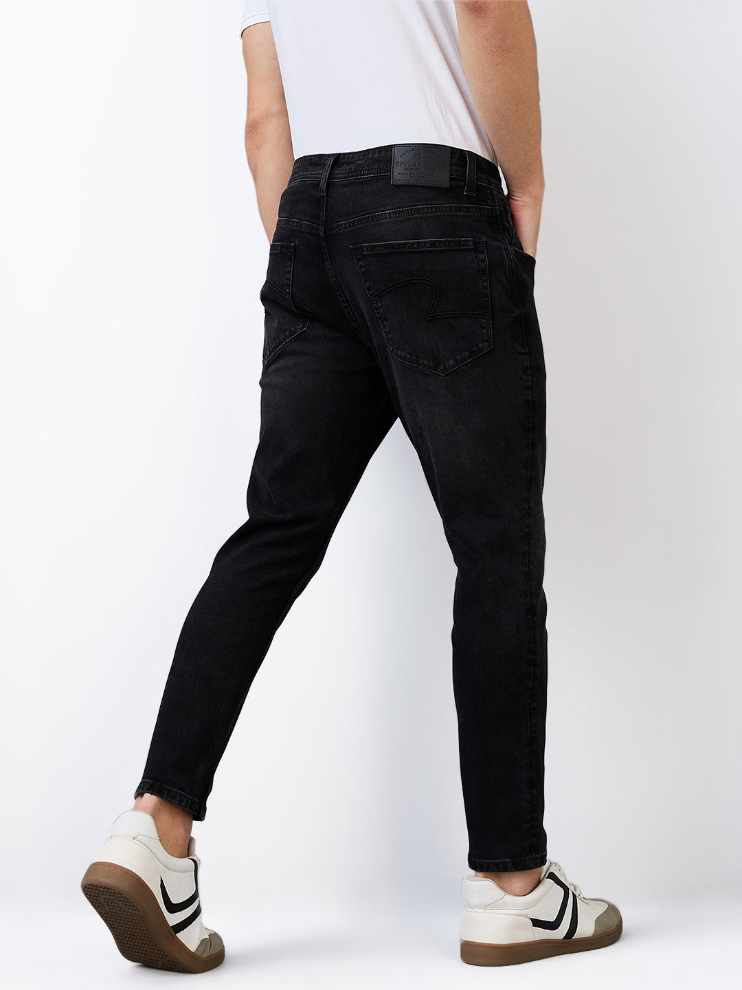 Spykar Slim Fit Mid Rise Cotton Jeans For Men