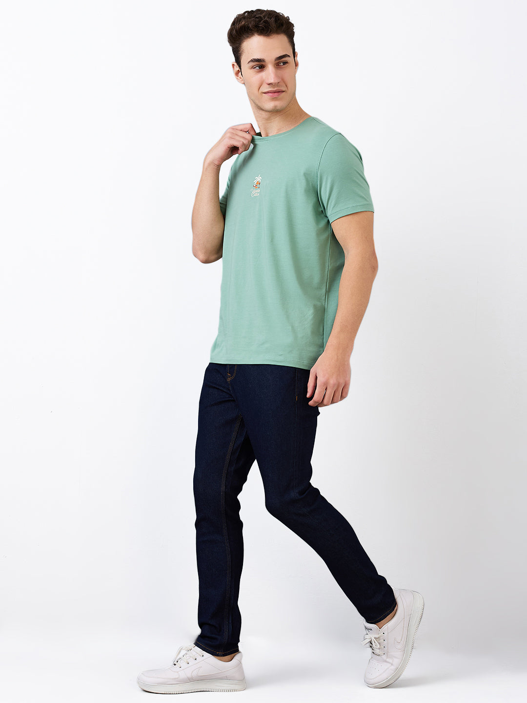 Spykar Slim Fit Mid Rise Cotton Jeans For Men