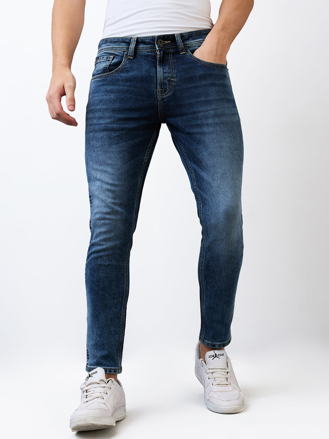 Spykar Slim Fit Mid Rise Cotton Jeans For Men