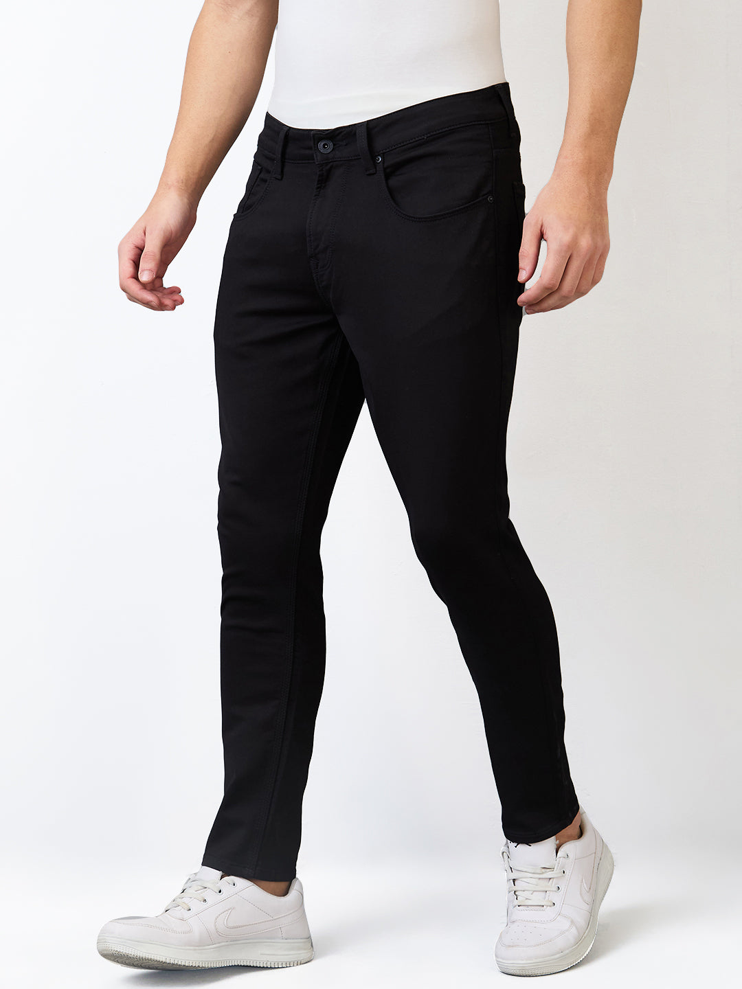 Spykar Slim Fit Mid Rise Cotton Jeans For Men