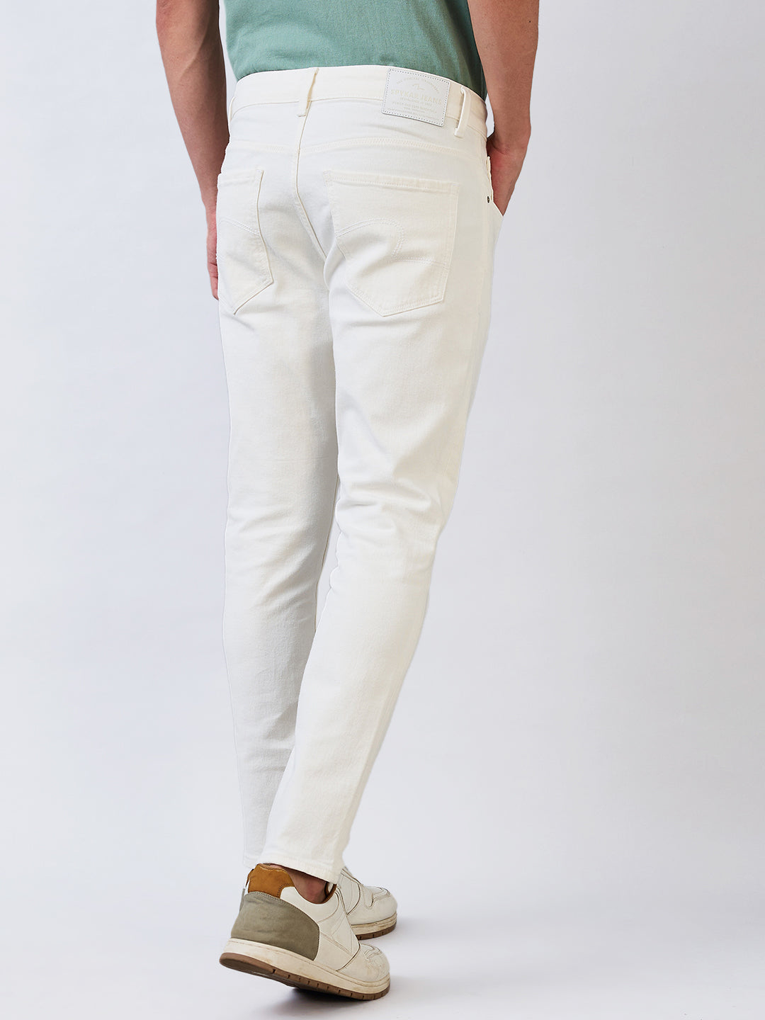 Spykar Slim Fit Mid Rise Cotton Jeans For Men